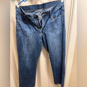 Lucky Brand 181 relaxed straight 33/30 jeans
